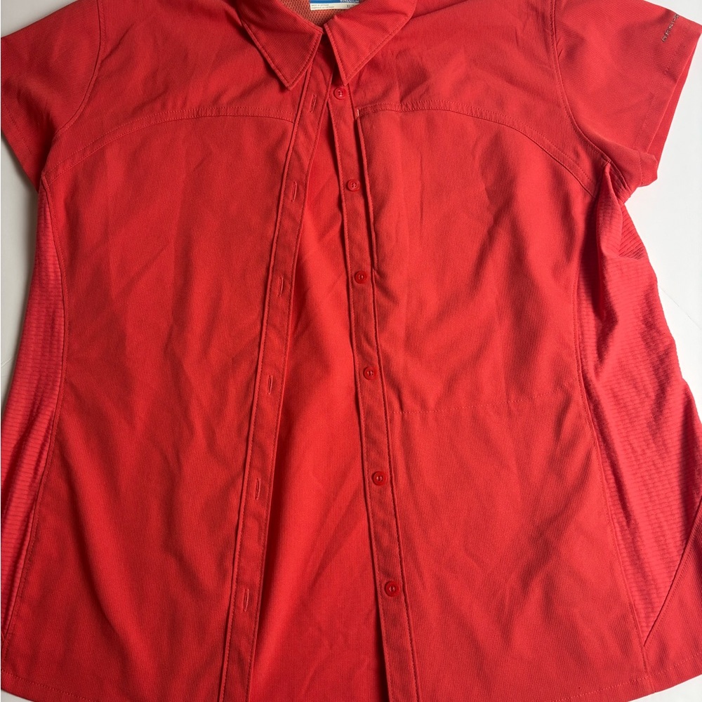 Columbia Vibrant Red Button-Up Blouse
